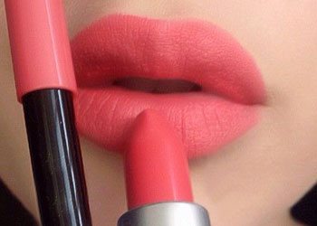 Lipsticks for olive skin tones