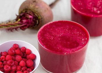 Beetroot-raspberry-smoothies