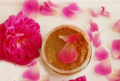 Rose face mask for combination skin