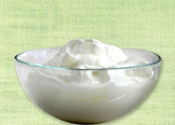 Yogurt-energy-boosting-foods