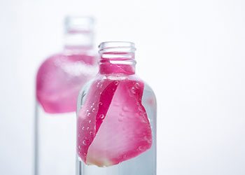 Rose-water-skin-tightening-home-remedies