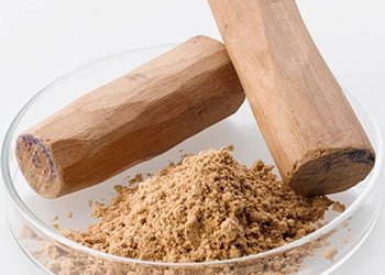 Sandalwood-skin-tightening-home-remedies