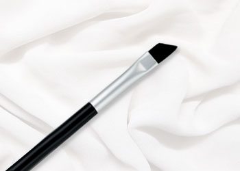 Lip makeup brush