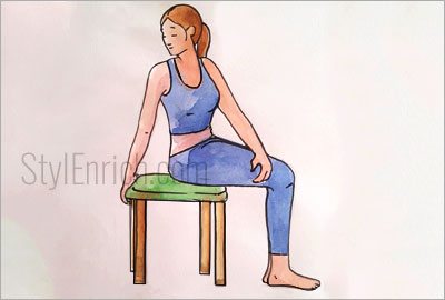 Seated-spinal-twist-stretch