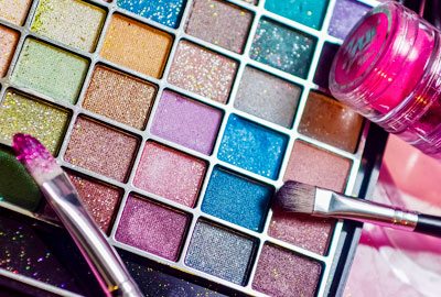 Getting right glitter eyeshadow