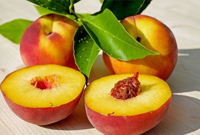 Peaches are very important for people suffering from diabetes