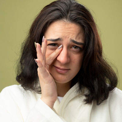 Get Rid of Under Eye Wrinkles Using Home Remedies