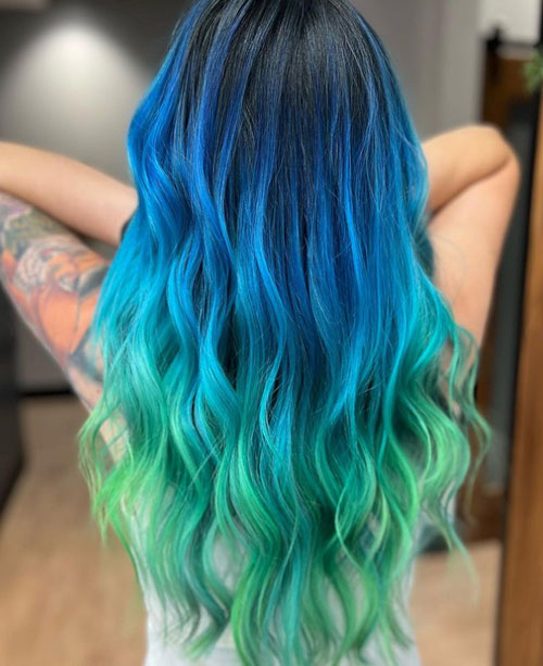 Blue Hair Dye with Green Tint at the End Blue Hair Inspiration